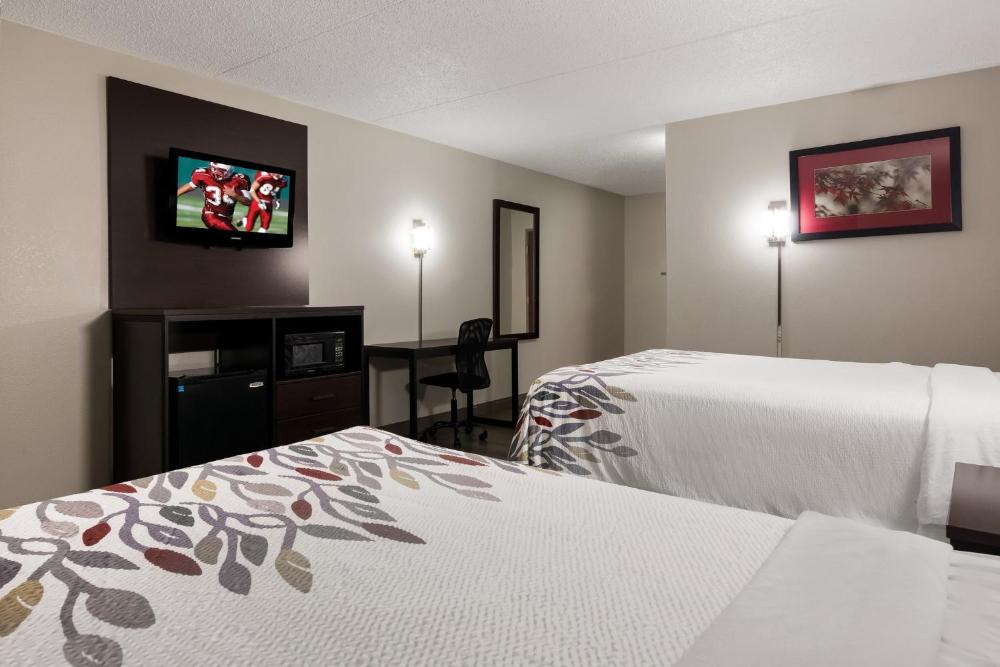 Deluxe Room with Two Double Beds Disability Access Non-Smoking interior